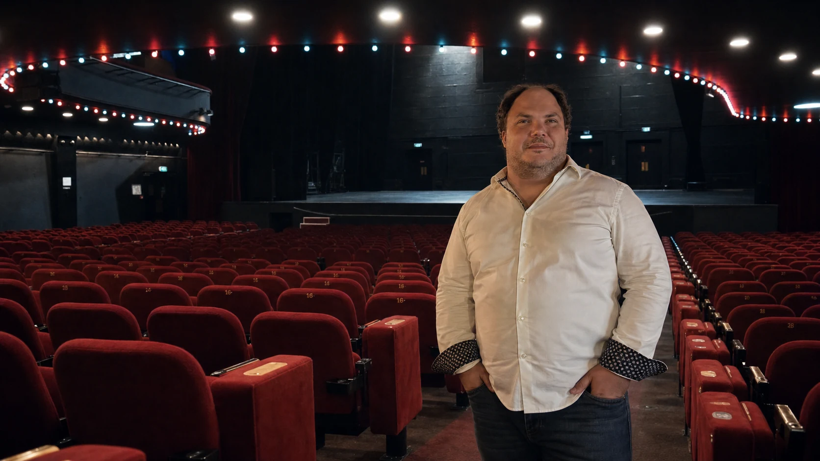 Arthur Oudin dans la salle de l’Olympia à Paris